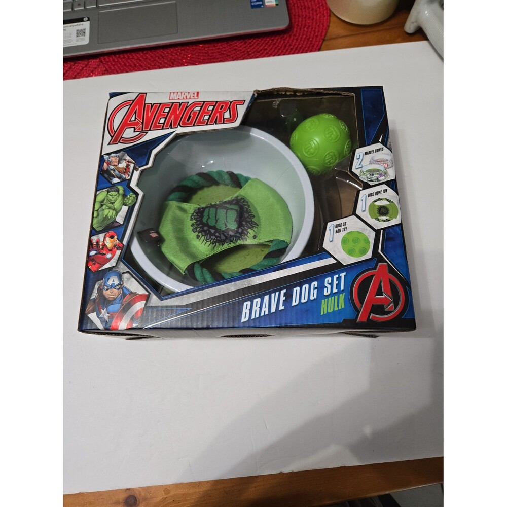 Marvel Avengers Hulk Brave Dog Set pet bowl toy dental rope. NIB